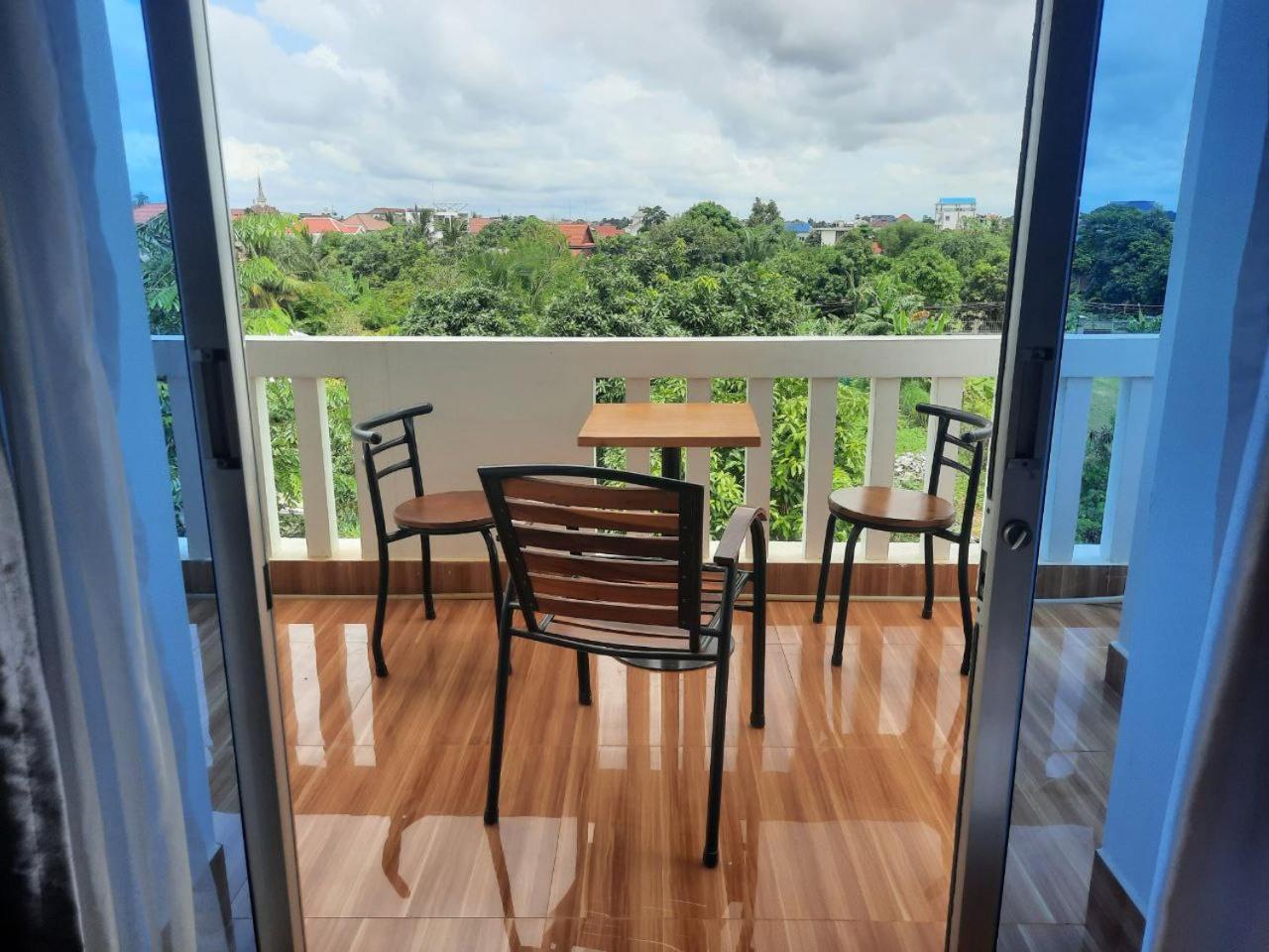 Realkhom Villa Siem Reap Exterior photo